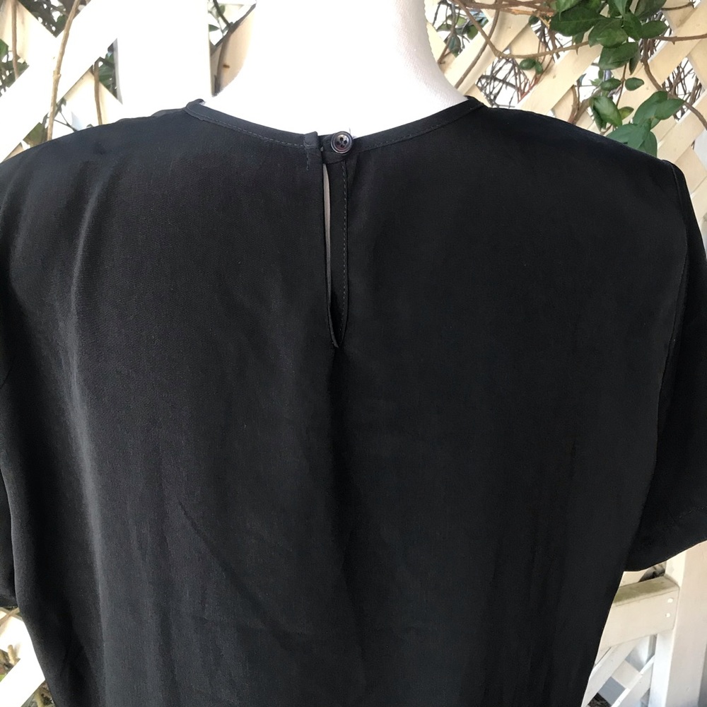 Moder Essentials Top. - Picture 5 of 8